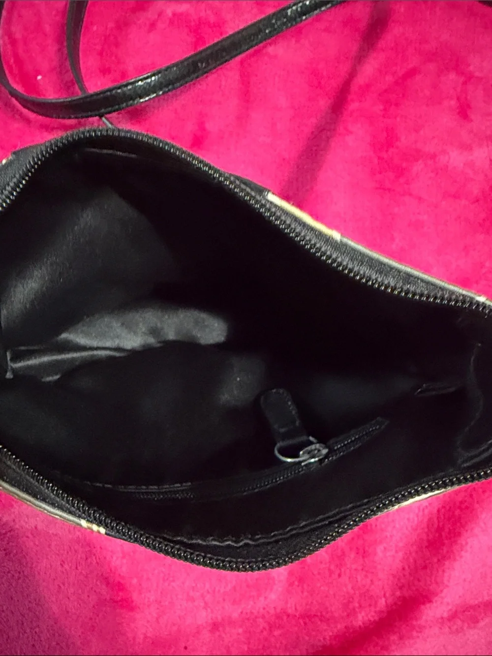 Coach compact shoulder